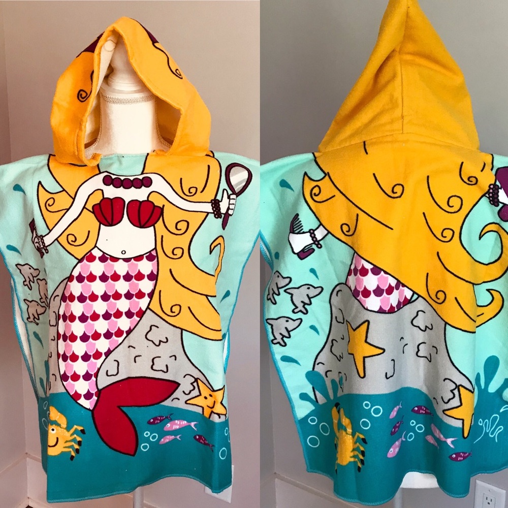 🧜🏻‍♀️Only 1 Left! Hooded Mermaid Poncho Towel - Picture 5 of 8